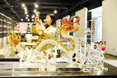 工艺玻璃制品产销旺